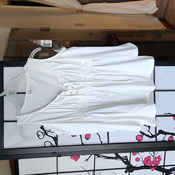 Open Shoulder white lace front tie blouse - Picture 1 of 4